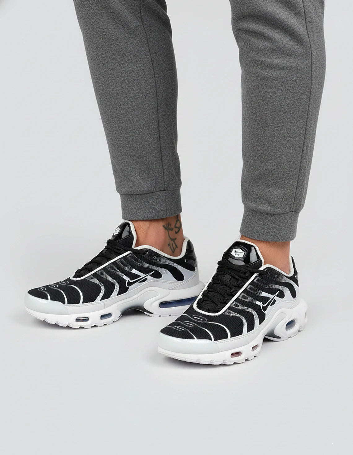 کفش ورزشی مردانه نایکی Air Max Plus TN M