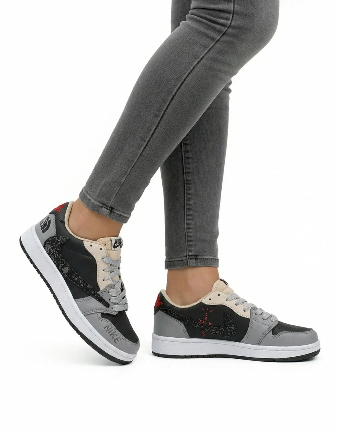 کفش روزانه زنانه نایکی Jordan 1 Low Travis Scott W