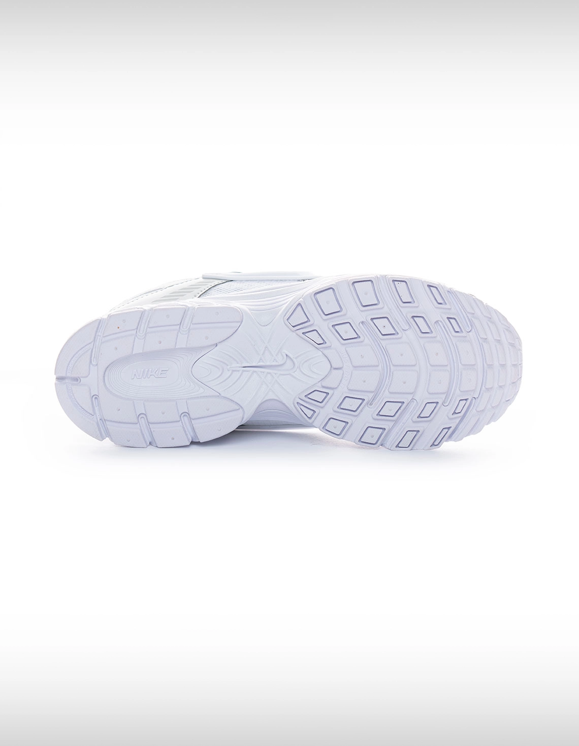 کفش روزانه Unisex نایک Nike Nike V5 RNR U