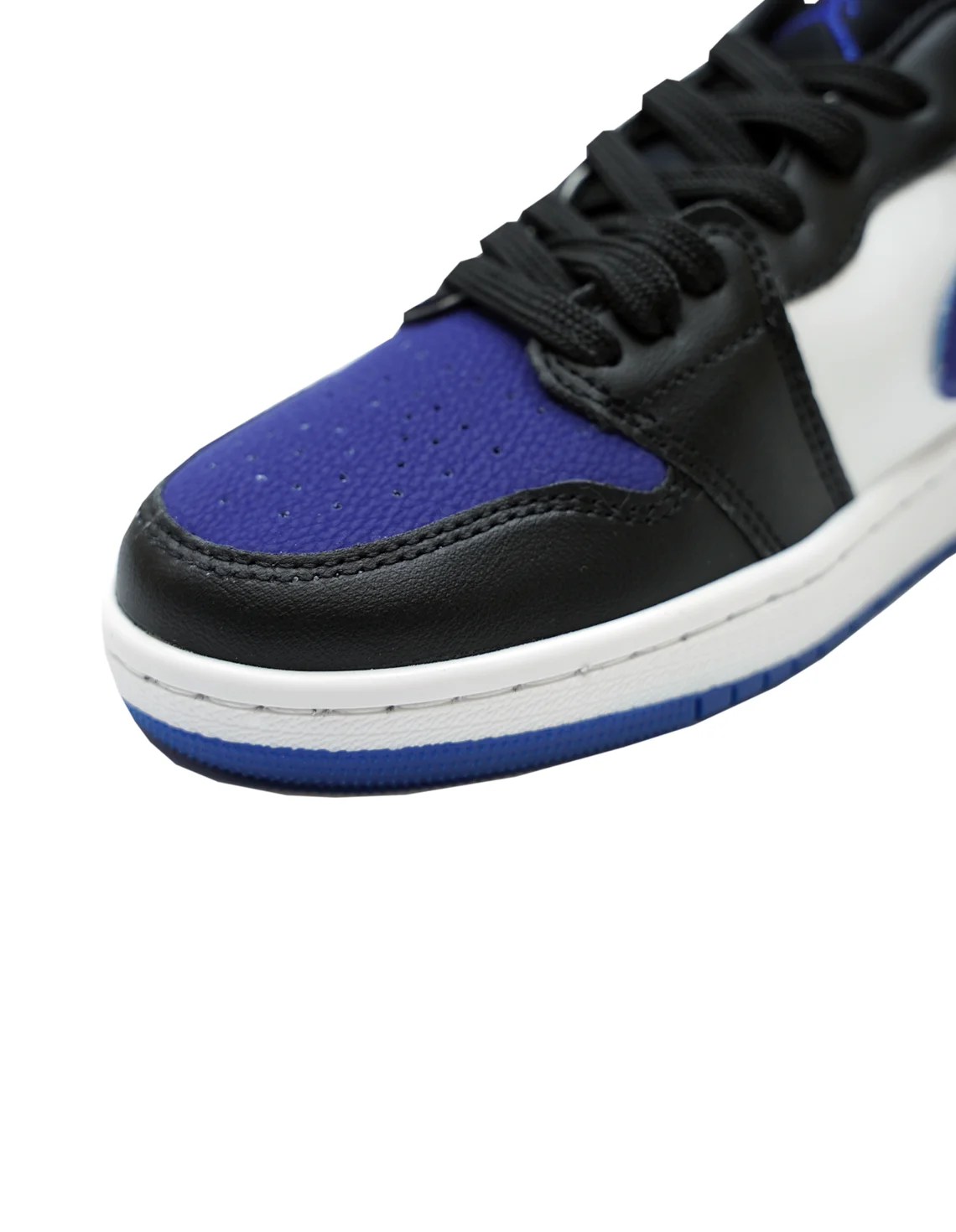 کفش روزانه زنانه نایک Nike Air Jordan 1 Low LX W