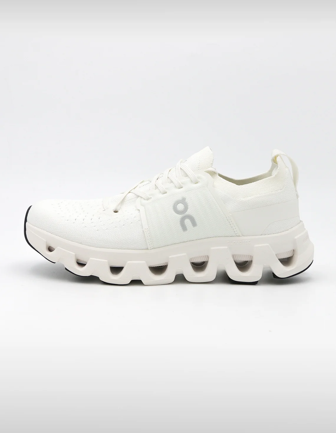 کتونی دویدن Unisex آن رانینگ Cloudswift 4 U